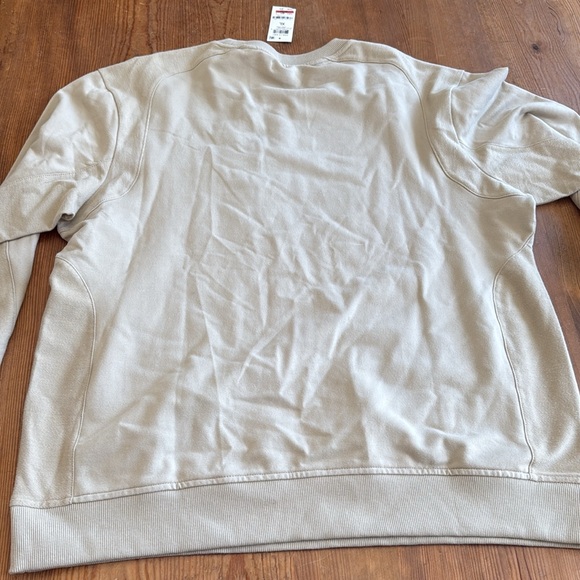 Crewneck Sweatshirt - Picture 6 of 7